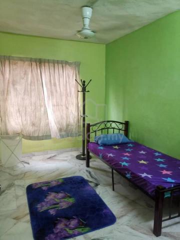 Bilik Single Lelaki Duduk Sorg di Sri Tanjung, Seksyen 7, Bangi 1