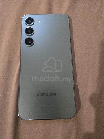 Samsung S23 - photo 2 of 2