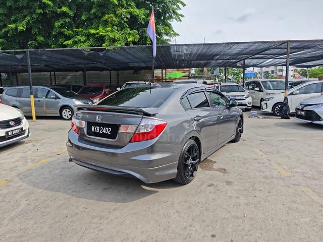 2013 Honda CIVIC FB 1.5 (AUTO) - 3