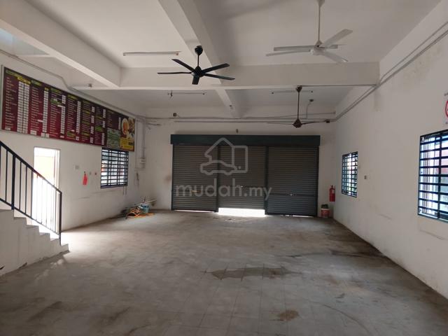Jelapang facing main road double storey shoplot for rent 3