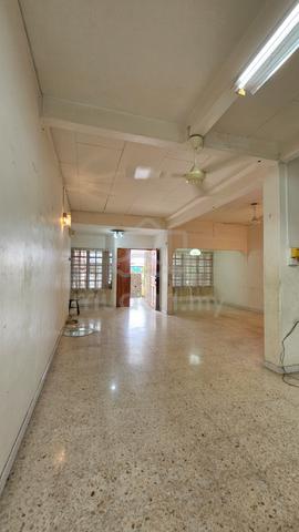 Double storey Terrace House, Greenlane |Well Maintained, Easy Access| 1
