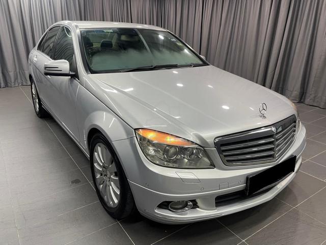 2011 Mercedes Benz C200 CGI BlueEFCY - 1