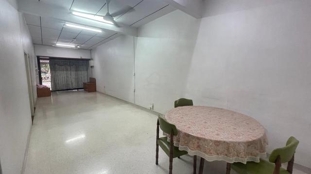 Jelutong Terrace | Large Land 1800sf | Renovate or Rebuild Opportunity 1