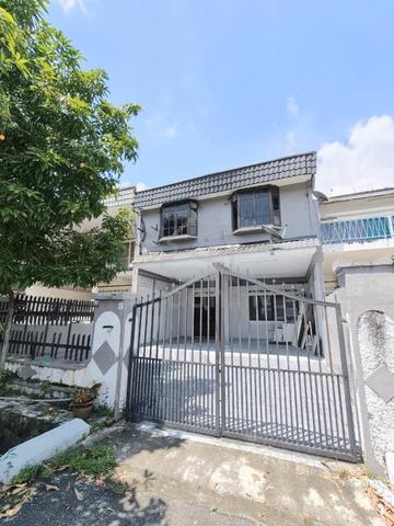 For Sale Town Area @ Taman Sri Tebrau Double Storey Terrace House 1