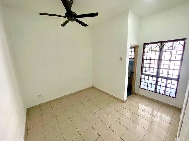 RENOVATED Taman Sri Tanjung Semenyih Single Storey Teres FULL LOAN 5
