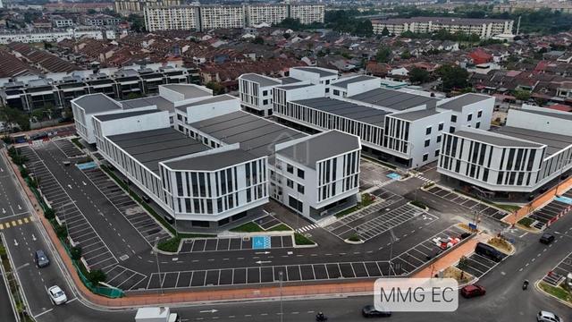 JRK delta NEW SHOPLOT PJS 3 TAMAN MEDAN PETALING JAYA for rent 1