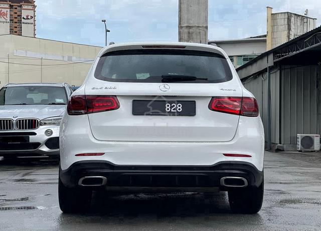 AMG LINE 2020 Mercedes Benz GLC300 2.0 4MATIC(A) - 4