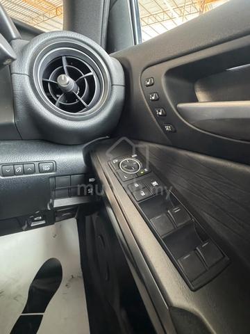 2023 Lexus IS300 2.0 F-SPORT MODE BLACK CHEAPEST - 4