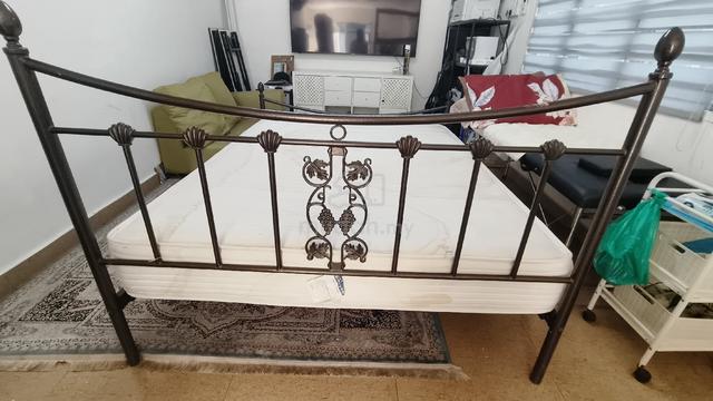 Carousel Image