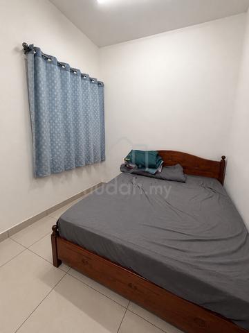 Medium Room 1