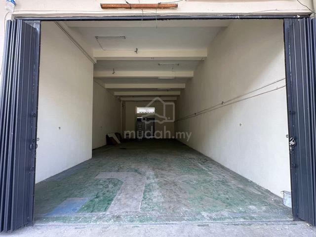 1.5 Sty Intermediate Link Factory Unit For Rent, Bukit Serdang Disewa, 1
