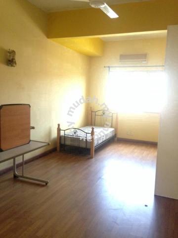 [1+1 deposit] SS15 Subang Jaya, FURNISHED ss 15 For Muslimah aIRCOND 1