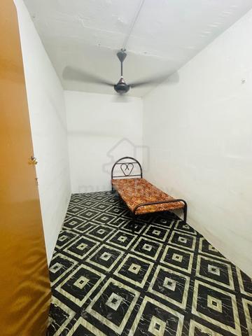 Bilik Tengah Bukit Beruntung Full Furnished 1