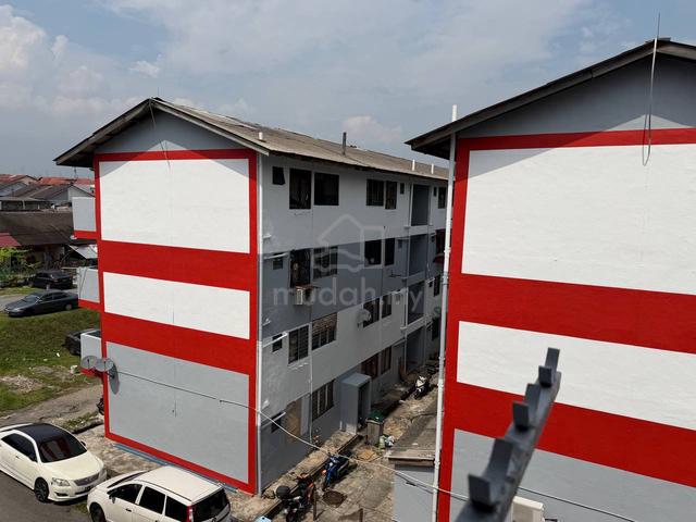 Flat Taman Ungku Tun Aminah 1