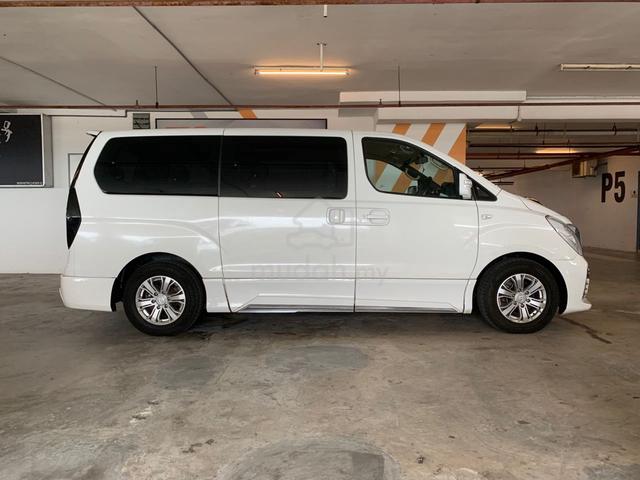 Hyundai GRAND STAREX 2.5 ROYALE PREMIUM (A) MPV - 5
