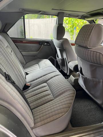 1995 Mercedes Benz 230E 2.0 W114 (M) - 3