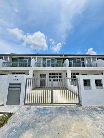 Rumah Teres 2 Tingkat Baru π Shah Alam & Jalan Kebun, BALKONI BESARπ‘ 1