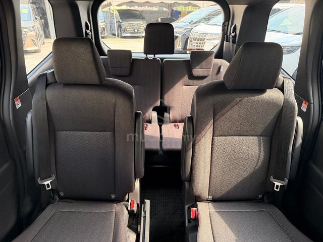 2023 Toyota NOAH 2.0 SG LOW MILEAGE (A) - 4