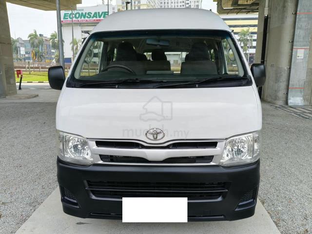 2013 Toyota Hiace 2.7 (M) Window Van High Roof - 2