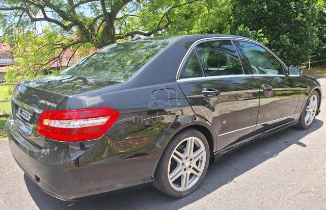 Mercedes Benz E250 AMG (A) Blacklist Fulloan Malay - 2