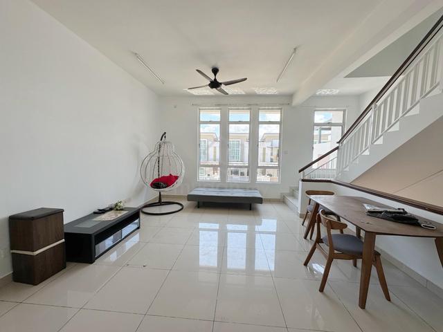 2.5 Storey/ Imperial Jade/ Masai/ Bandar Seri Alam/ Low Downpayment 4