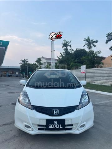 2014 Honda JAZZ GE 1.5 VTEC AUTO - 1