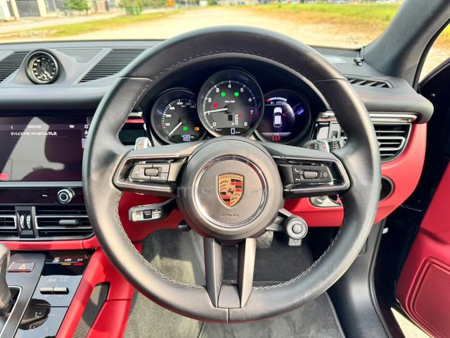 2024 Porsche Macan 2.0 Turbo - 4