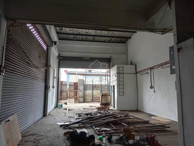 1.5 Storey Shoplot @ Taman Perindustrian Ringan Usahajaya for Sale 1