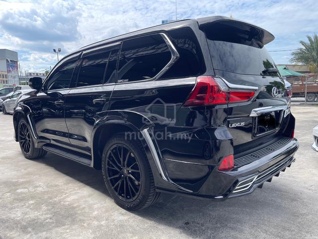 2017 Lexus LX570 5.7 (A) - 4