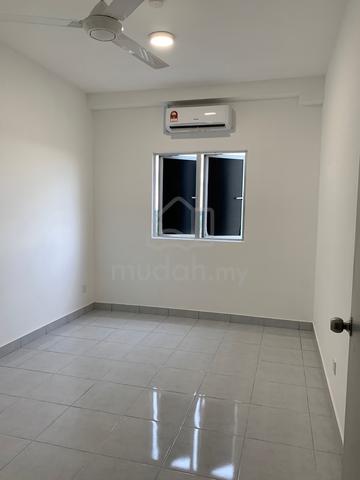 Middle room 1