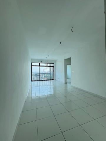 Sky Gardens Residences 1