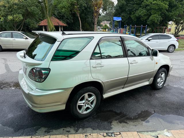 2001 Toyota HARRIER 2.4 (A) - 2