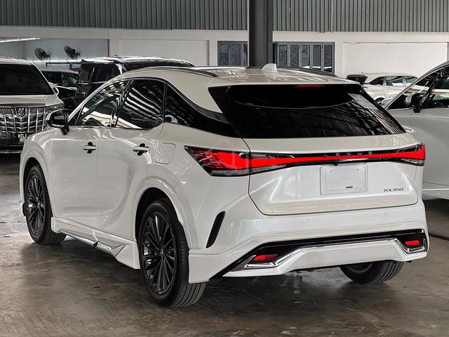 RECON UNREG 2024 Lexus RX350 Ver.L With BODYKIT - 3