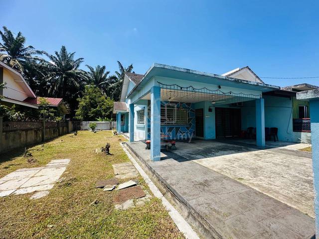 Semi-D Single Storey at Taman Indah Klia, BBST Sepang. 1