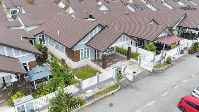 [BELOW MV] 1 Storey Bungalow Taman Bukit Senawang Perdana For Sale 1