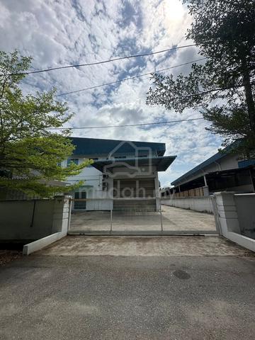 Factory located Sri Tanjong Industrial Estate, MUAR 1