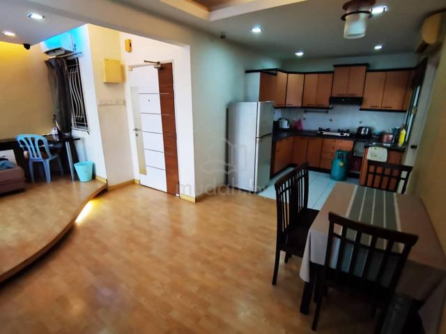 Villa Emas 5
