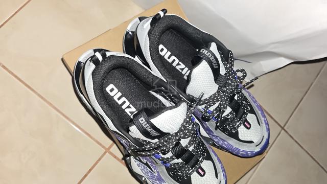 Limited design Mizuno Shoes from Japan🇯🇵 - photo 5 of 6