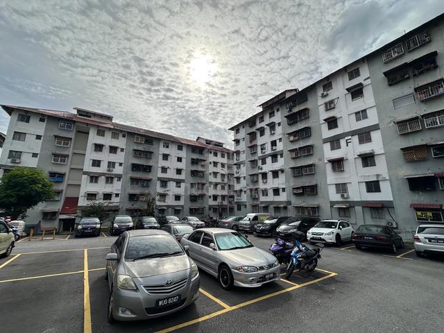 Segar Apartments 1