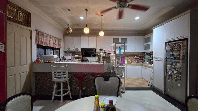 Taman Ujana Kingfisher Likas / Kingfisher / 5 rooms / Intermediate 1