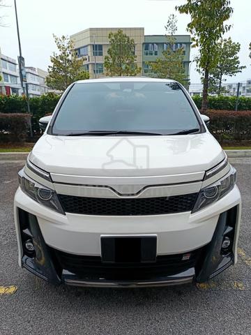 2018 Toyota VOXY 2.0 ZS KIRAMEKI (A) - 3