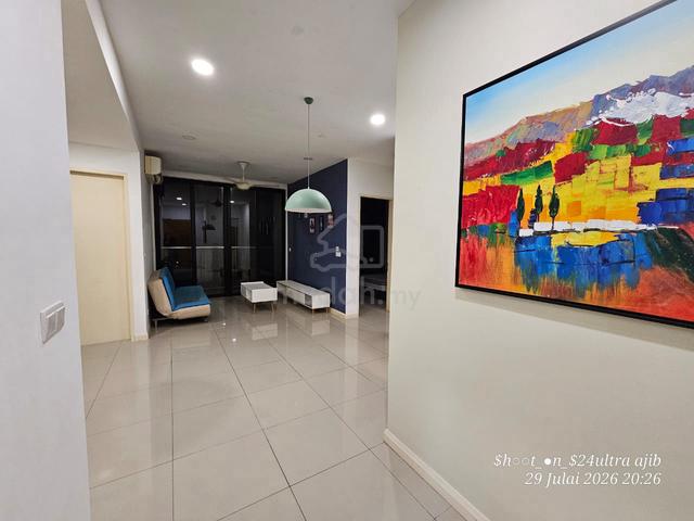 D' Pristine @ Medini 1