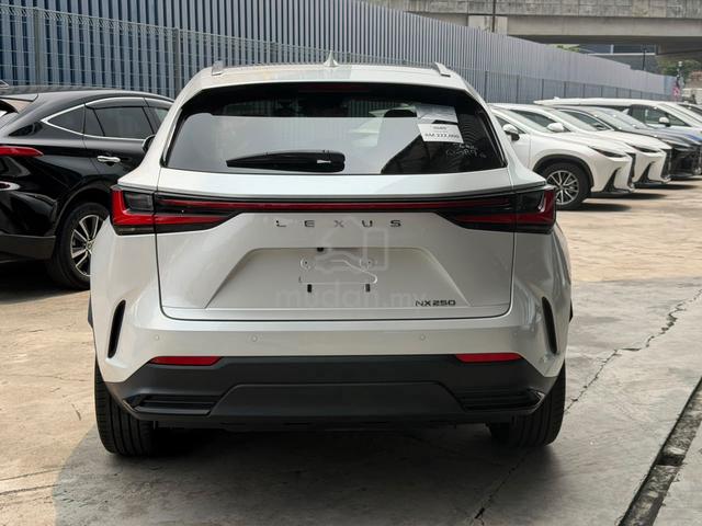 2023 Lexus NX250 2.5 Version L Brown Seat Unreg - 3